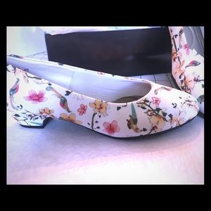 Size 6EW Soft Style Angel II by Hush Puppies NEW